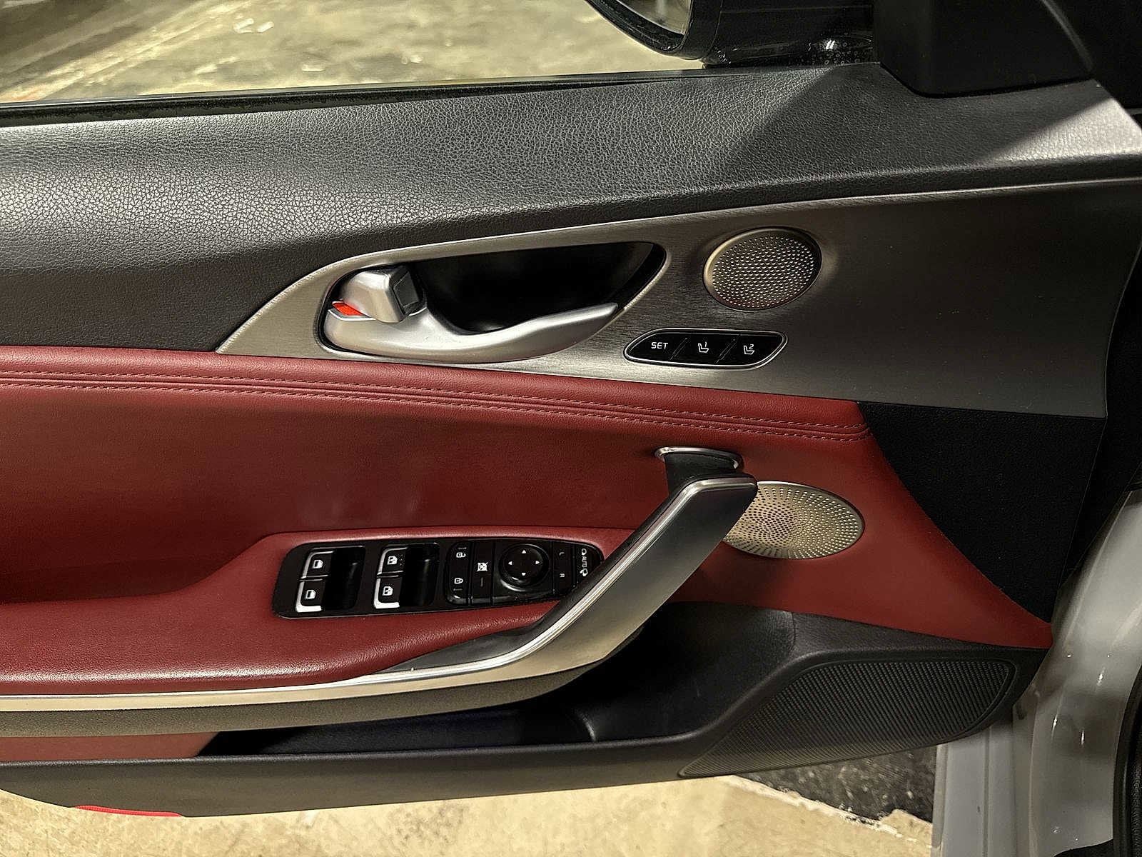 Thumbnail: 2018 Kia Stinger - 22