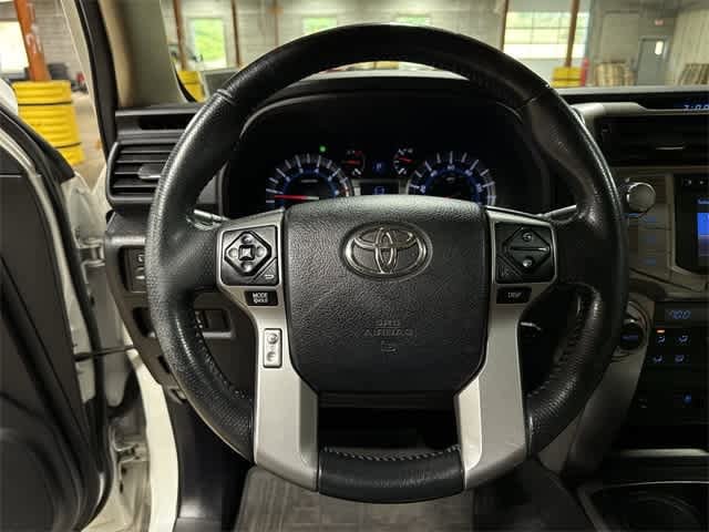 Thumbnail: 2014 Toyota 4Runner - 18