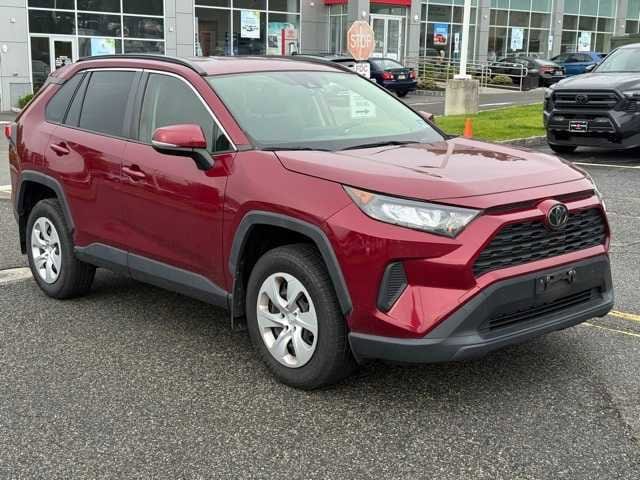 2020 Toyota RAV4 LE 3