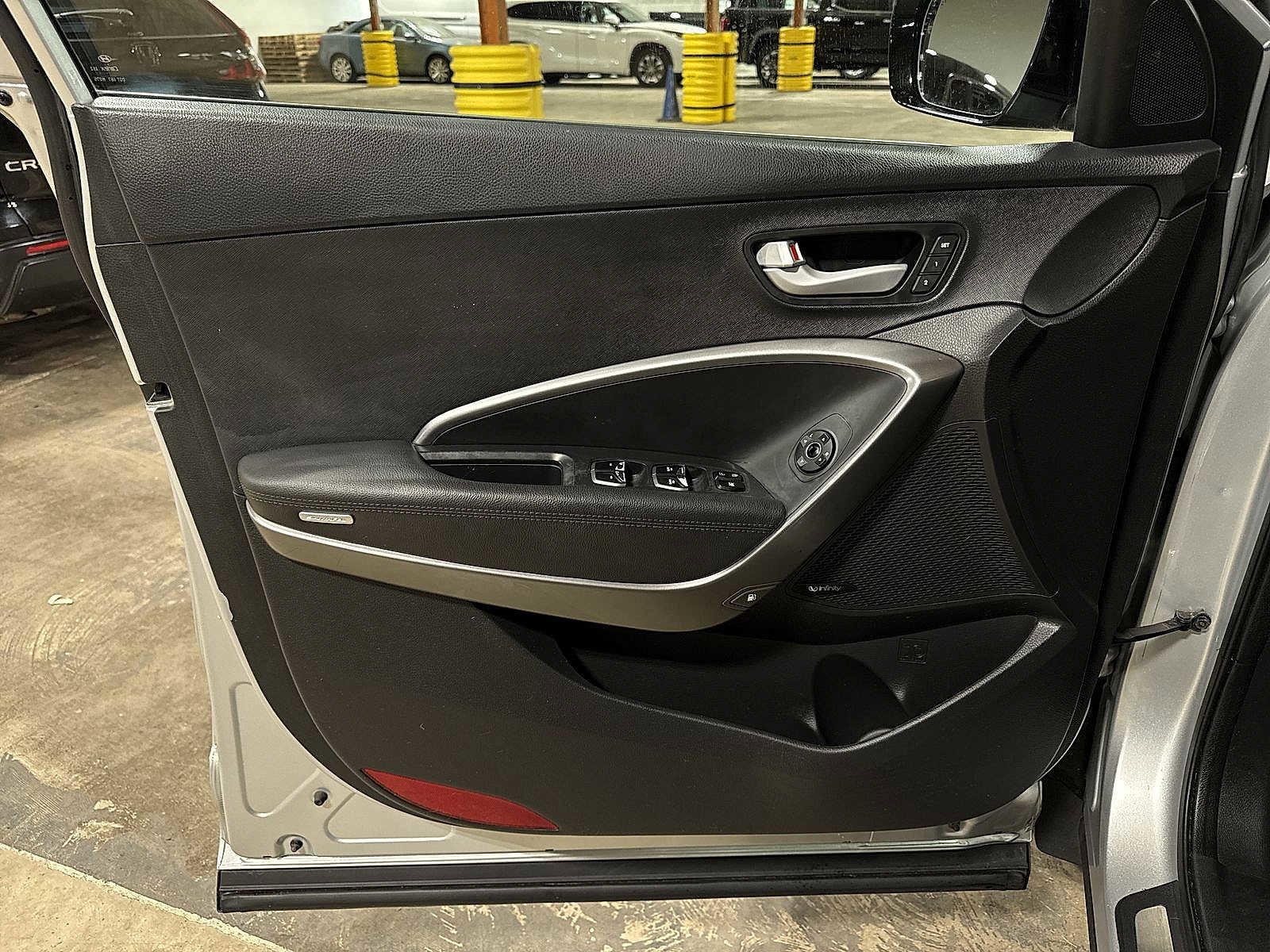 Thumbnail: 2018 Hyundai Santa Fe - 32