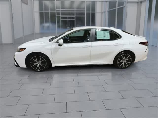 2022 Toyota Camry SE 5