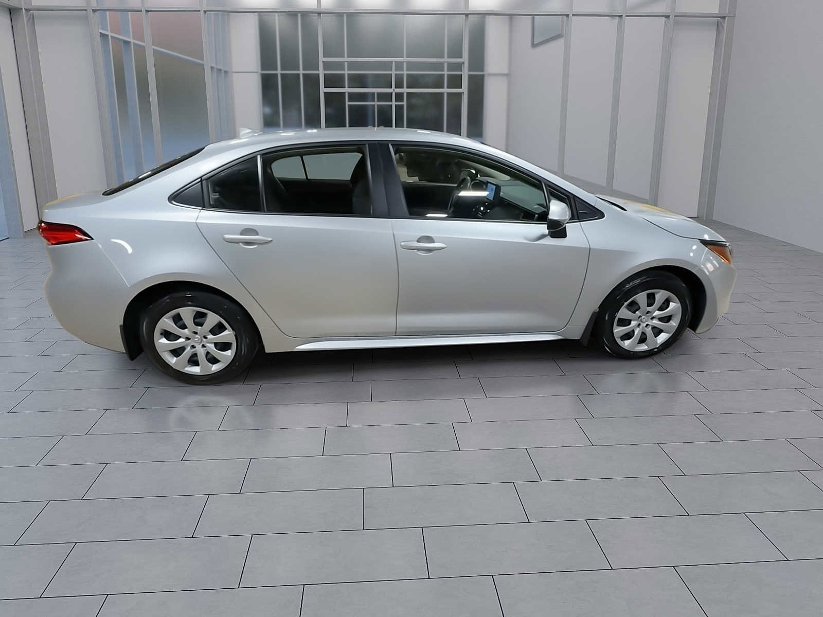 Thumbnail: 2022 Toyota Corolla - 9