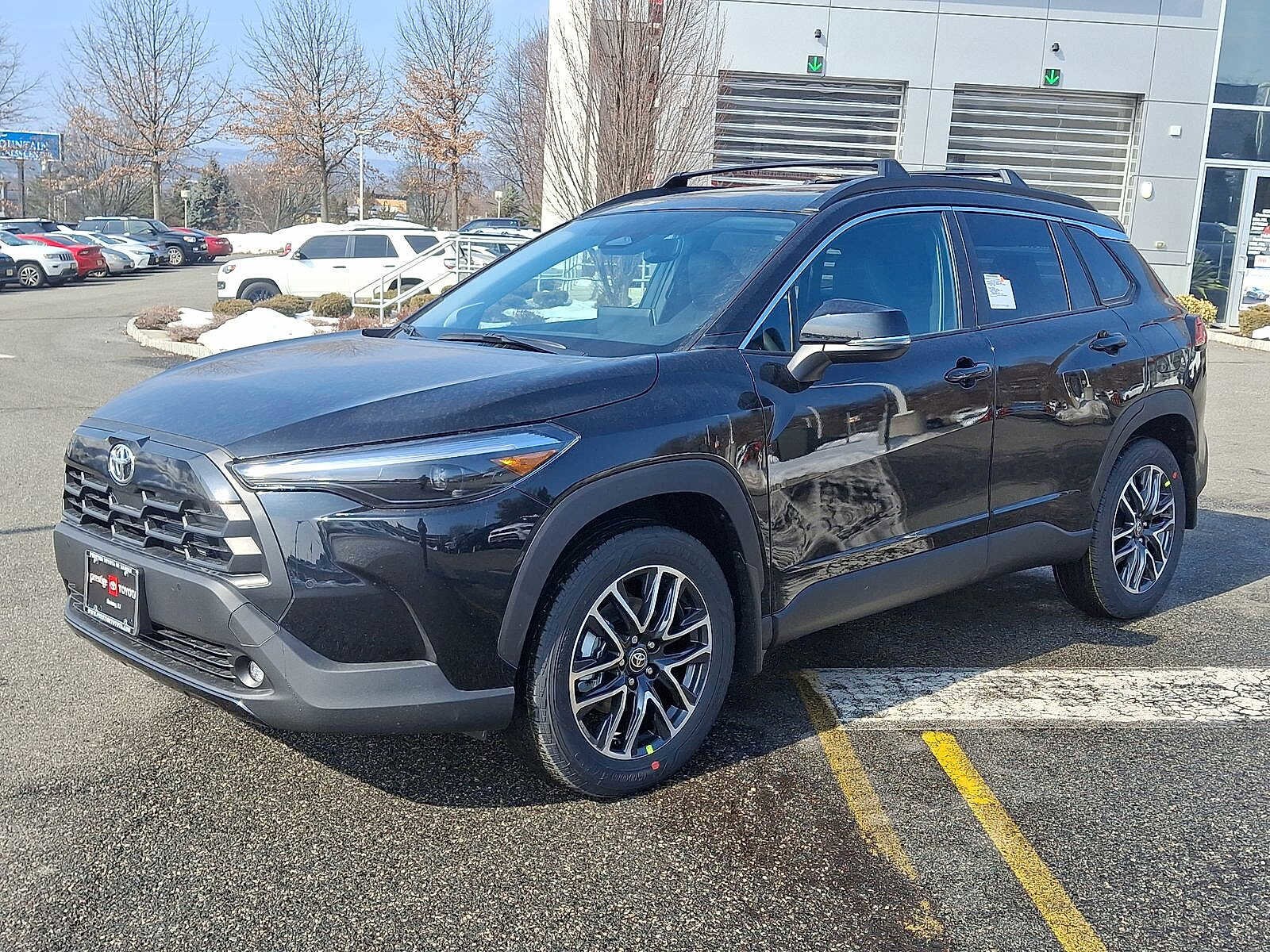 Thumbnail: 2026 Toyota Corolla Cross - 16