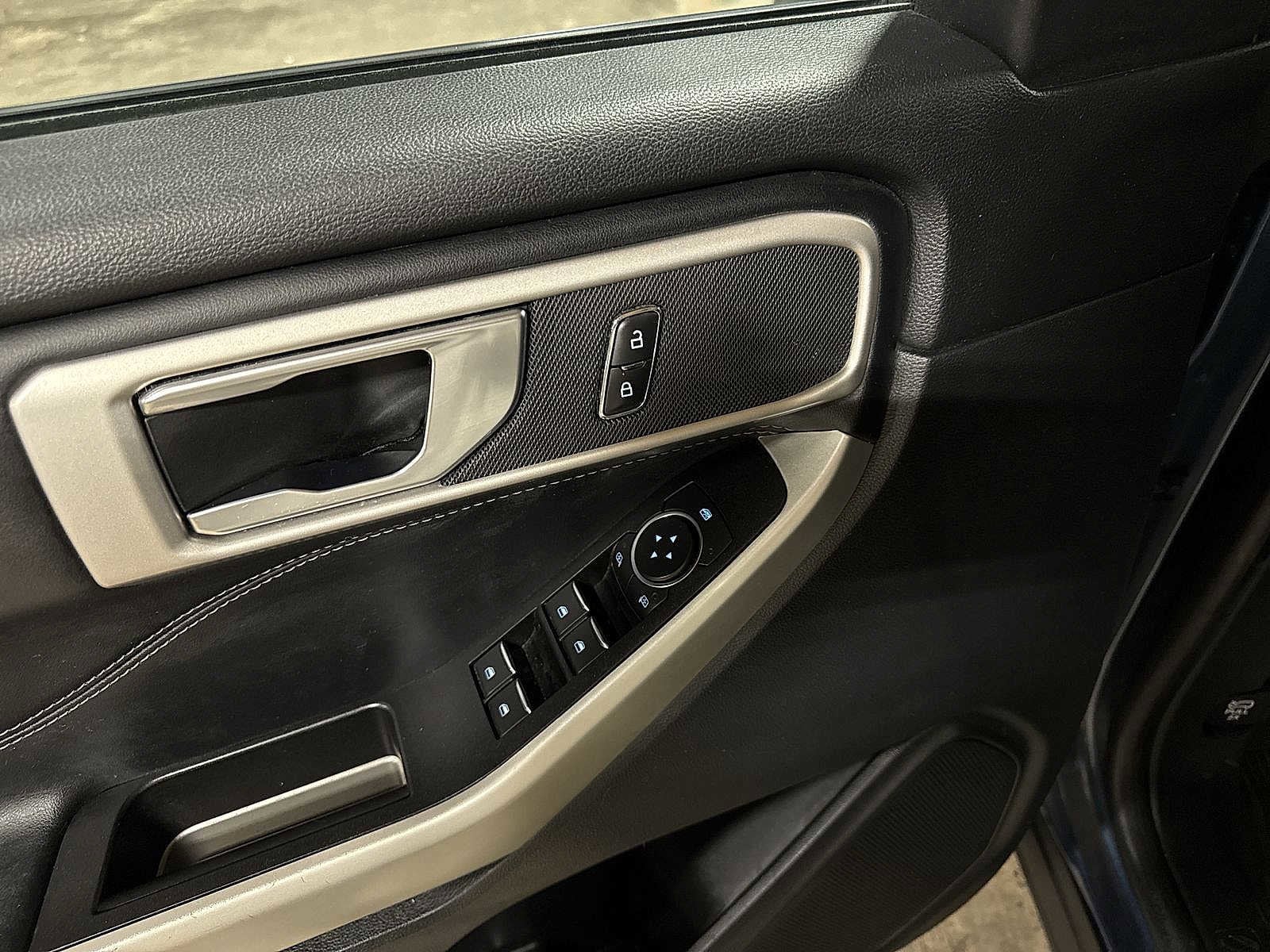 Thumbnail: 2020 Ford Explorer - 24