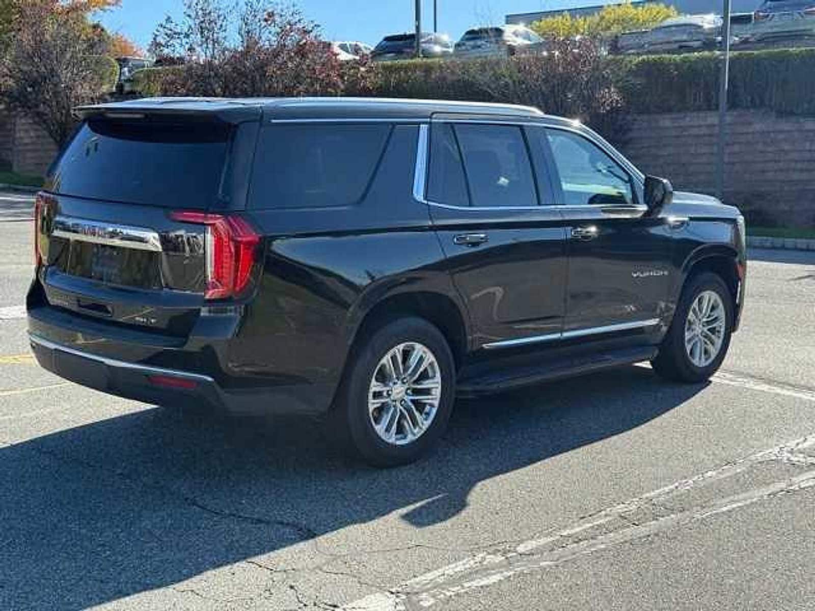 Thumbnail: 2023 GMC Yukon - 4