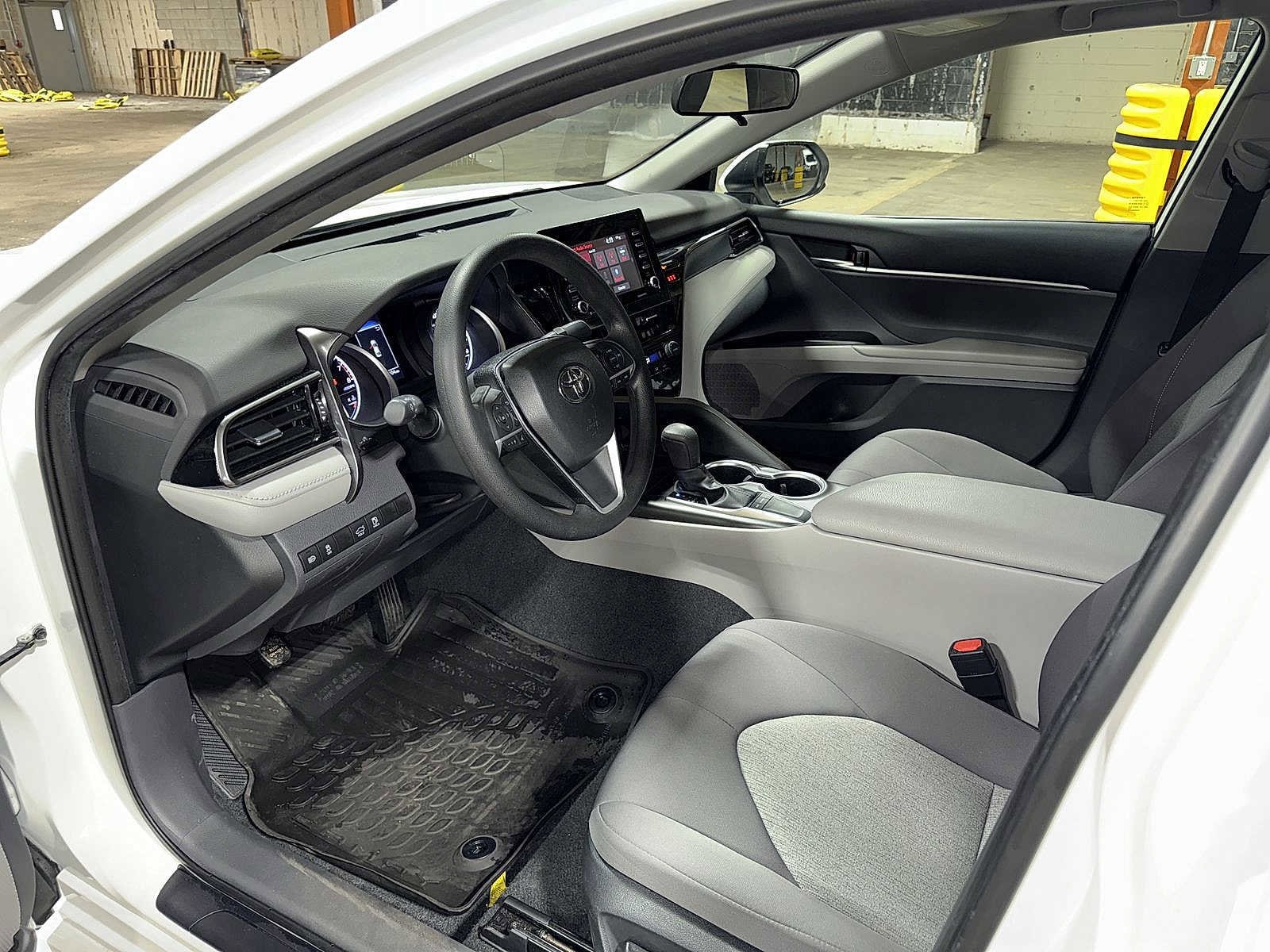 Thumbnail: 2023 Toyota Camry - 28