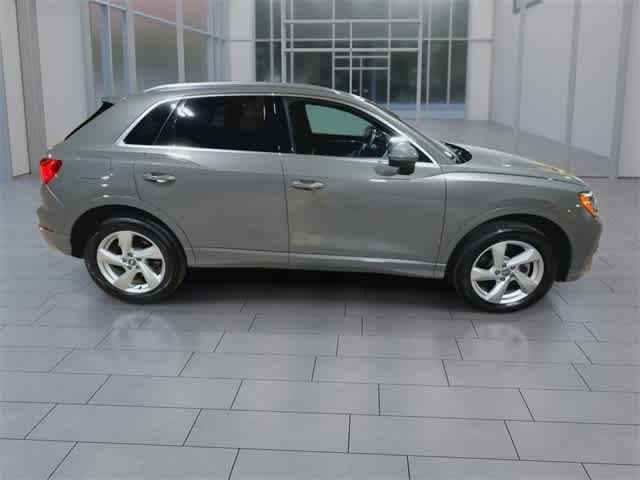 Thumbnail: 2020 Audi Q3 - 9