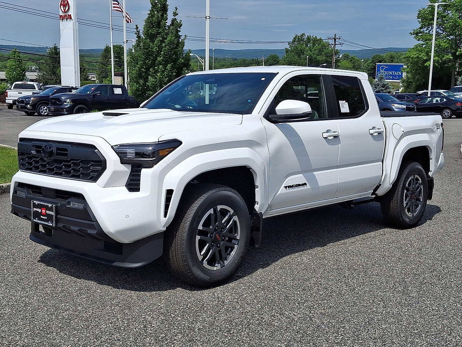 Thumbnail: 2026 Toyota Tacoma - 10