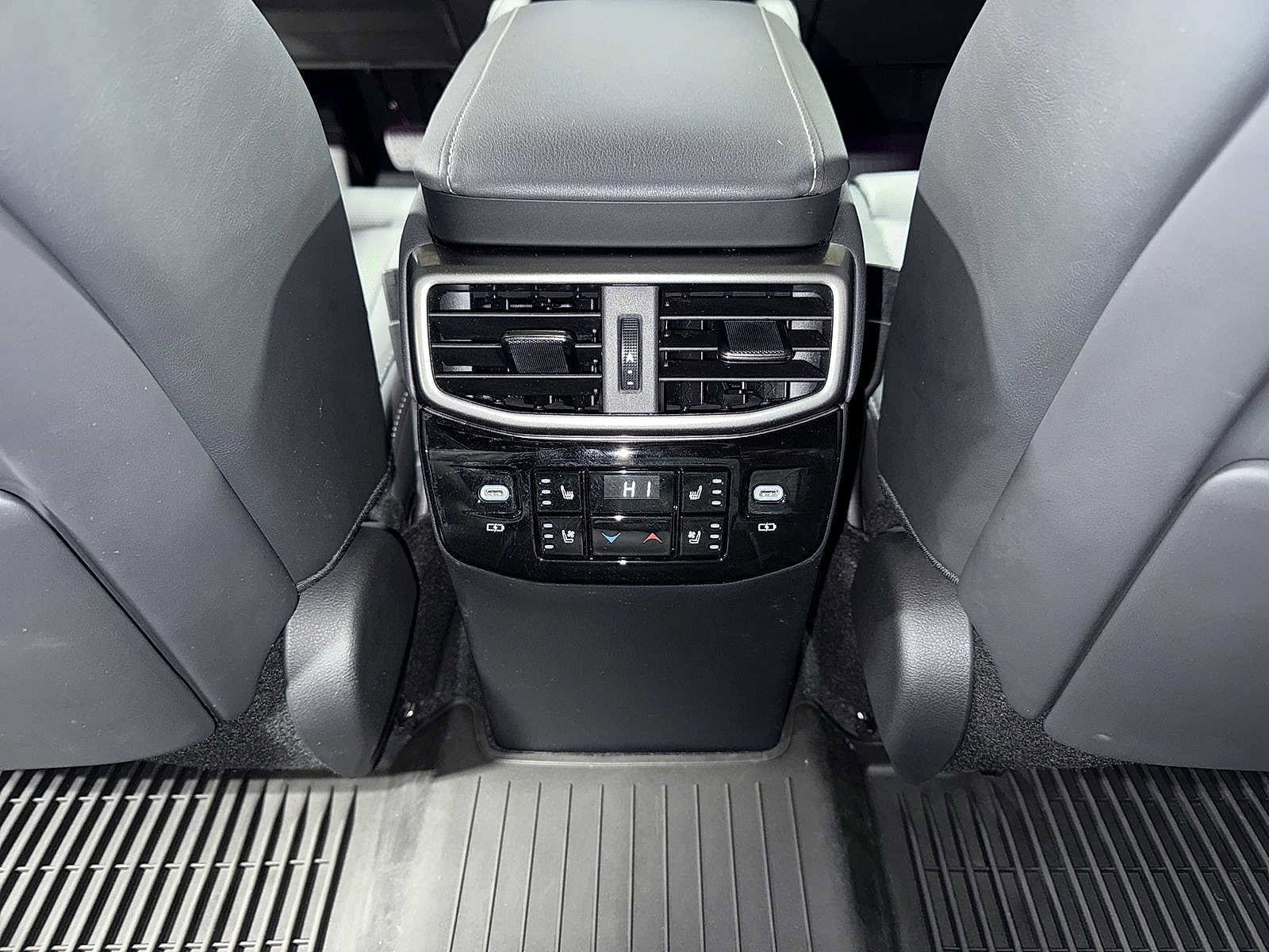 Thumbnail: 2023 Lexus RX - 29