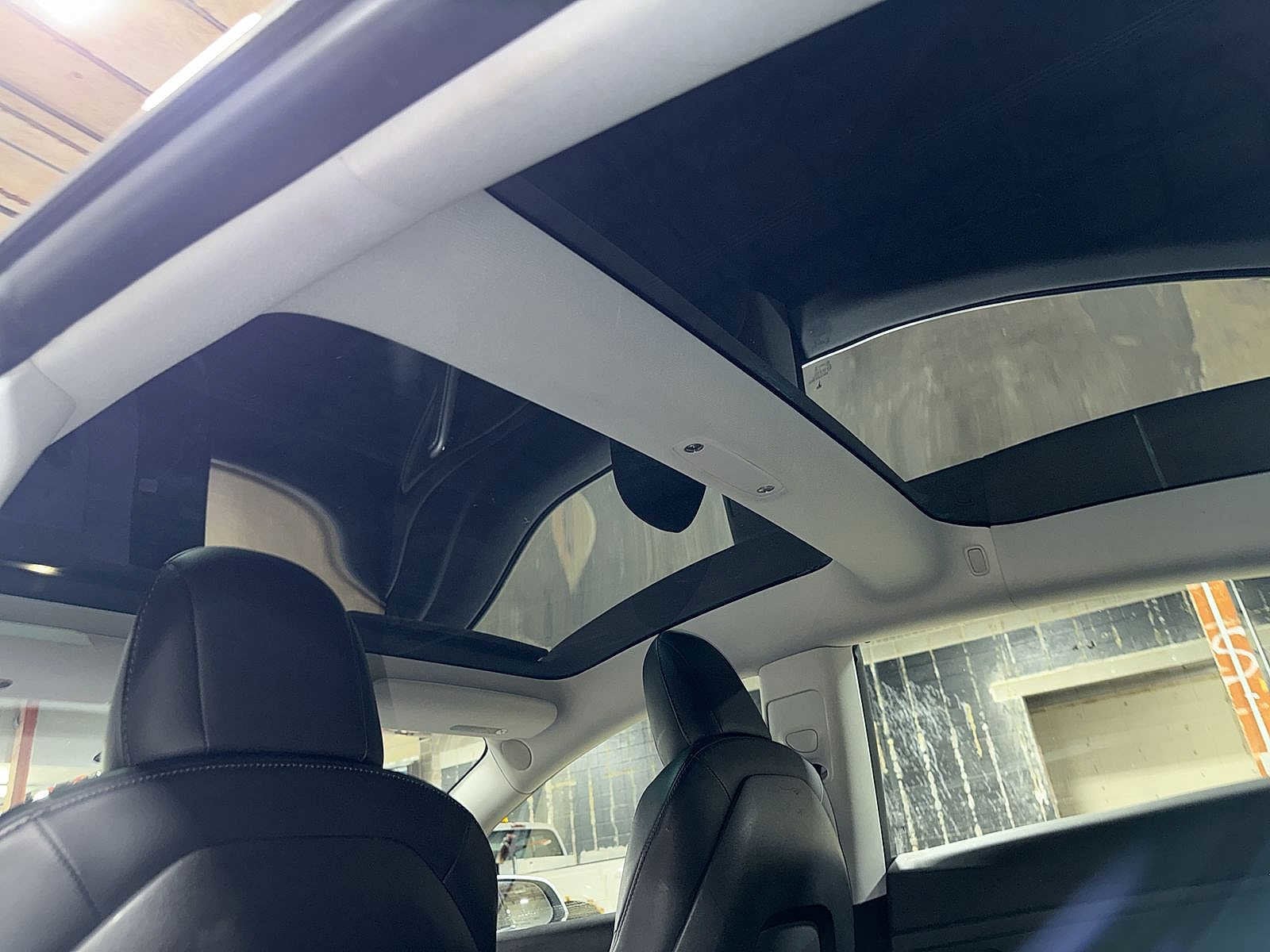 Thumbnail: 2019 Tesla Model 3 - 24