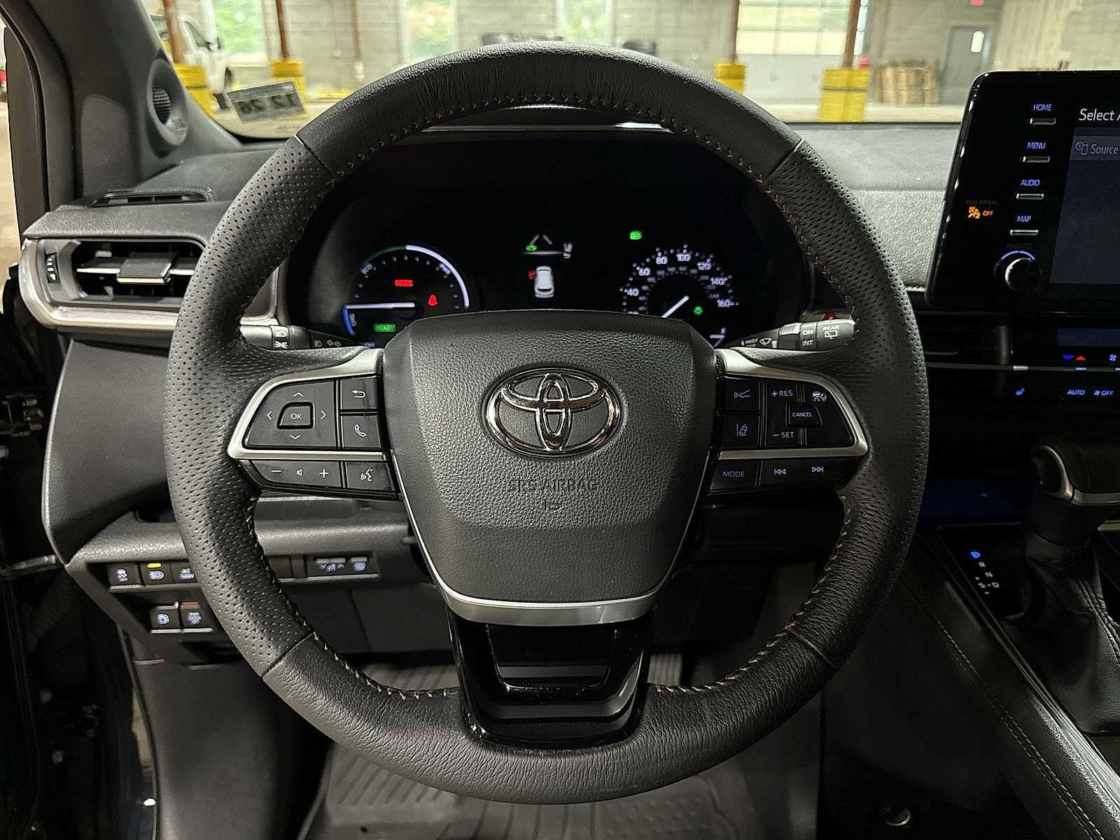 Thumbnail: 2022 Toyota Sienna - 19