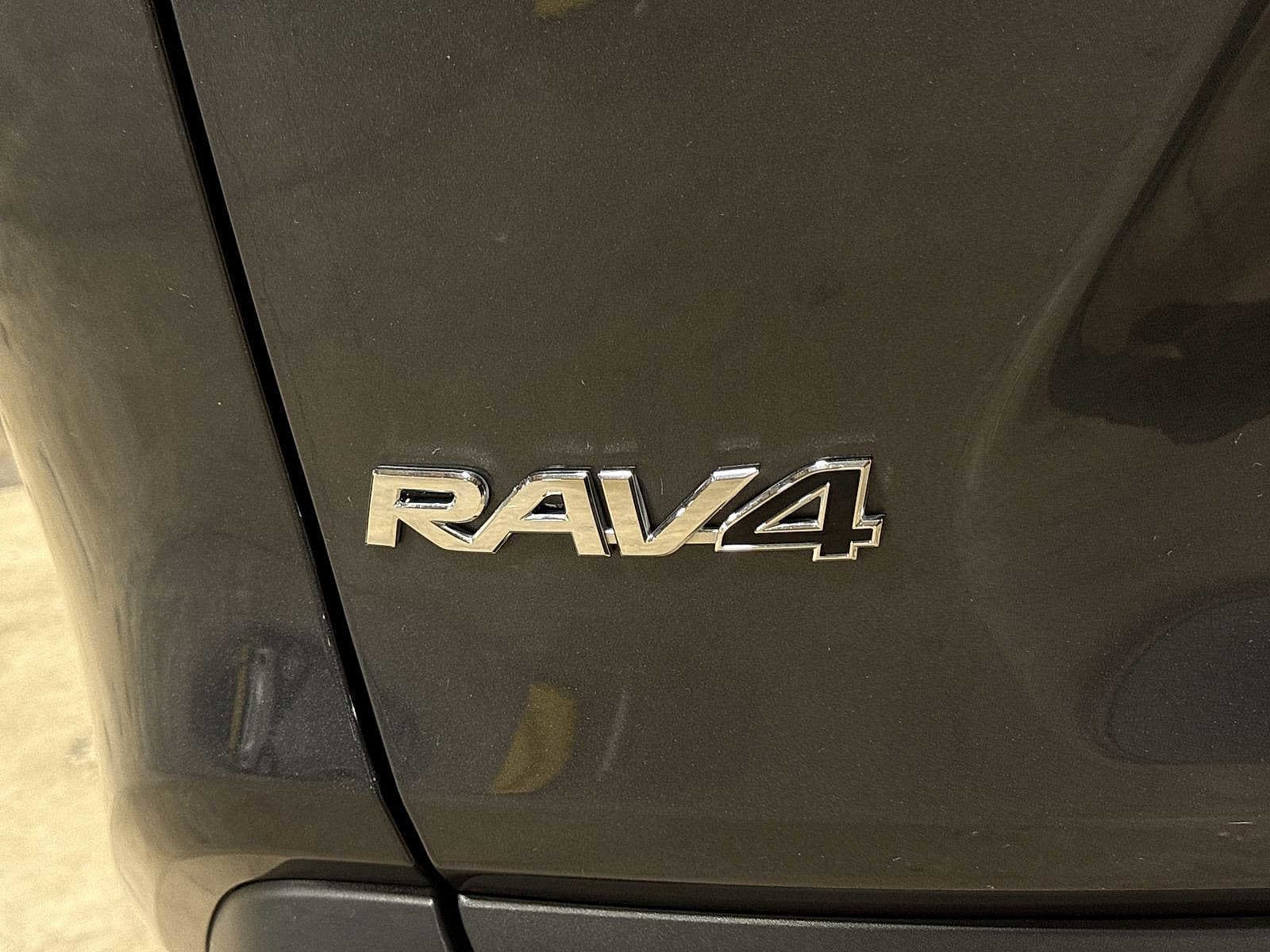 Thumbnail: 2024 Toyota RAV4 - 25