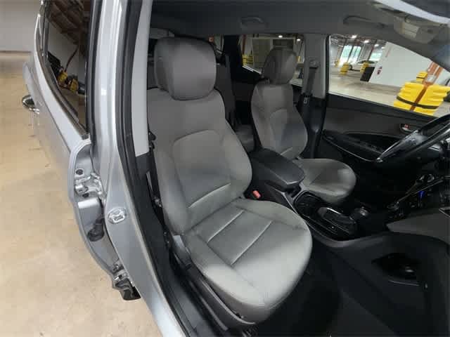 Thumbnail: 2013 Hyundai Santa Fe - 16