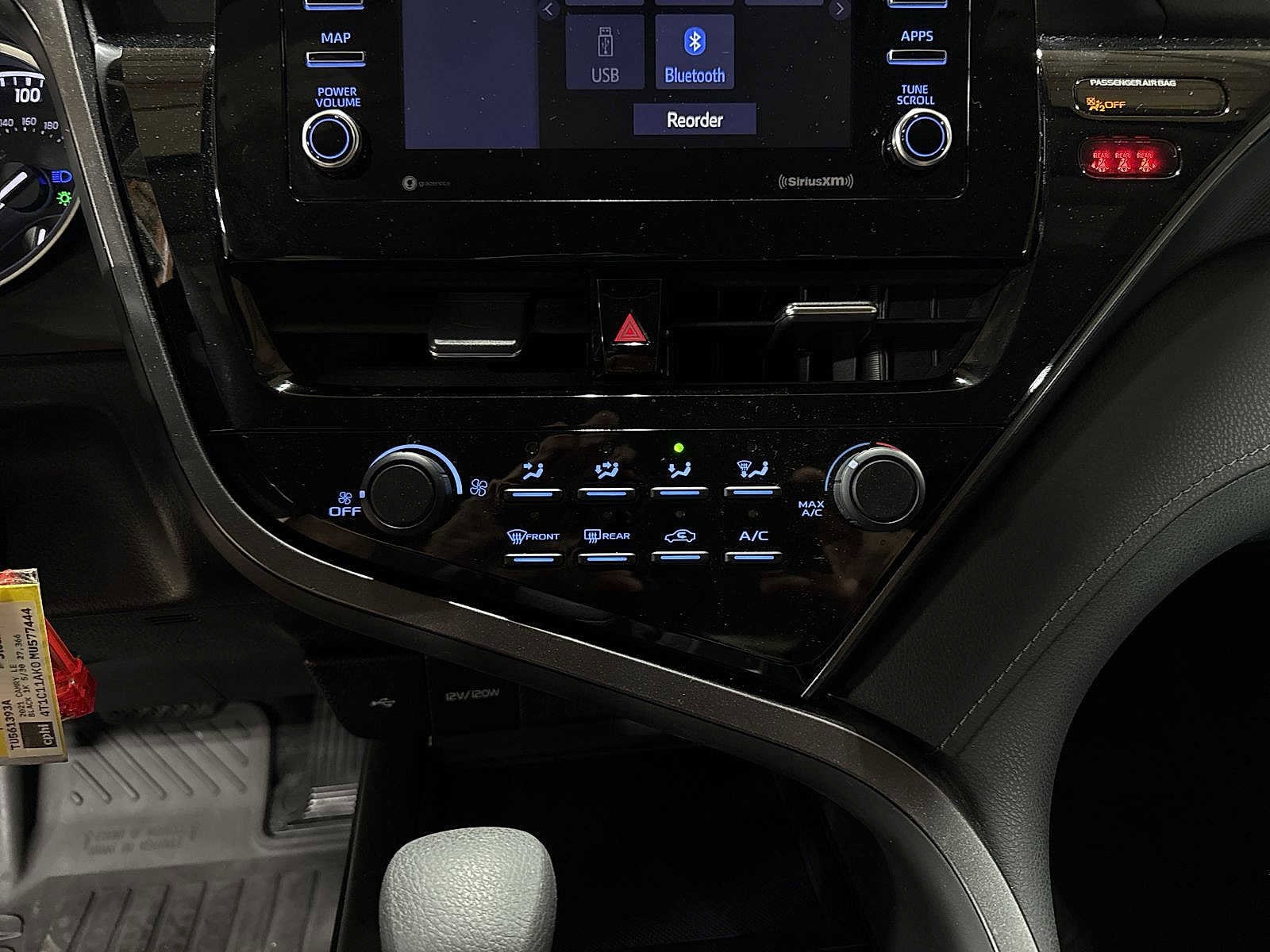 Thumbnail: 2021 Toyota Camry - 21