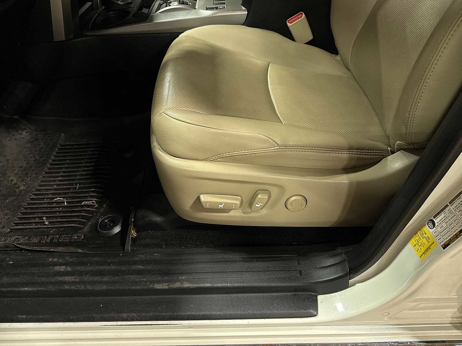 Thumbnail: 2023 Toyota 4Runner - 25