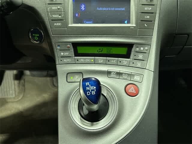 2013 Toyota Prius Two 21