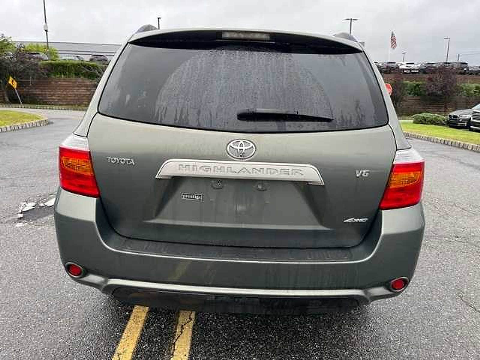 Thumbnail: 2009 Toyota Highlander - 9