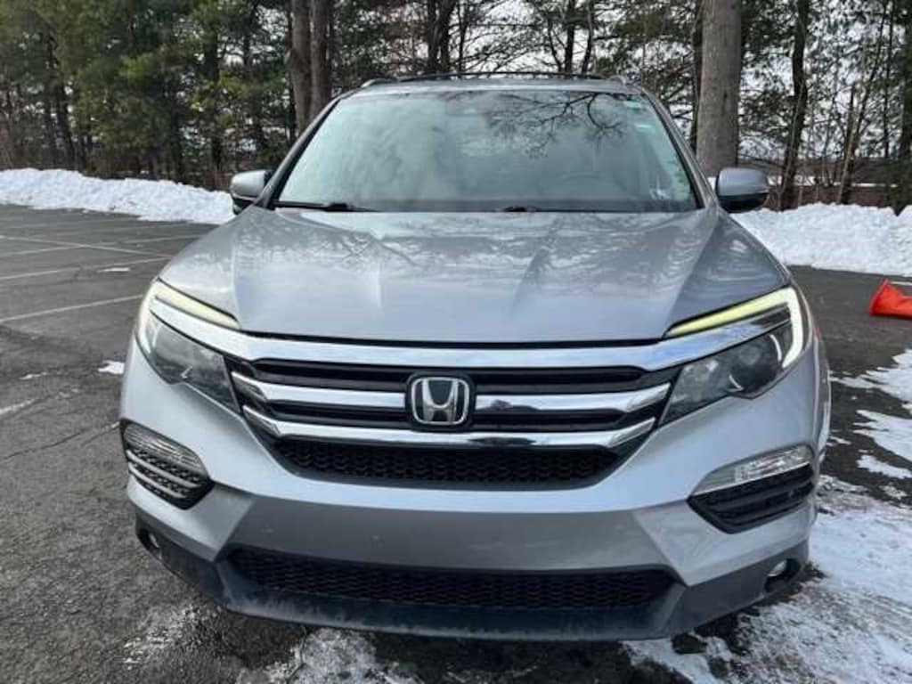 Used 2016 Honda Pilot Touring AWD SUV