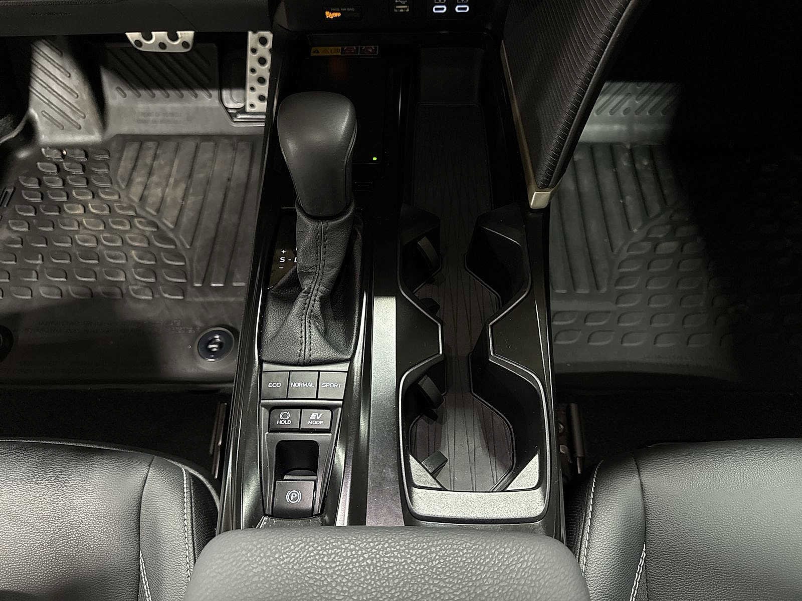 Thumbnail: 2025 Toyota Camry - 30