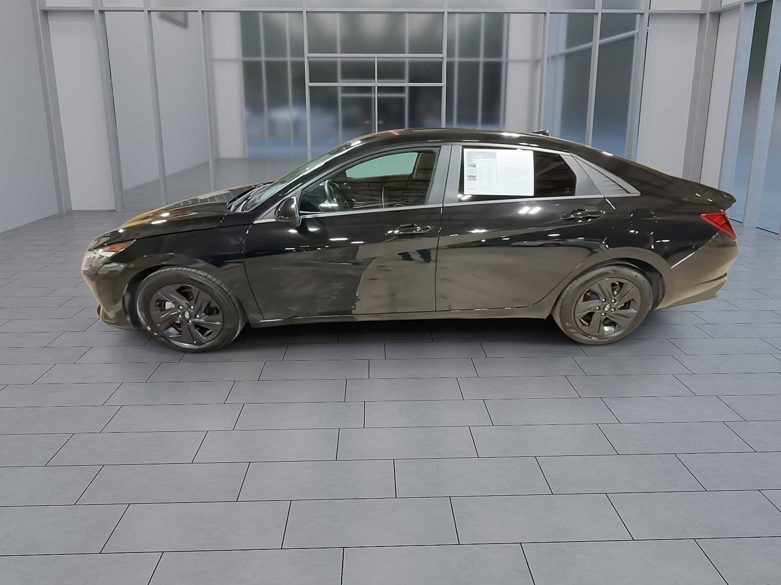 Thumbnail: 2022 Hyundai Elantra - 5