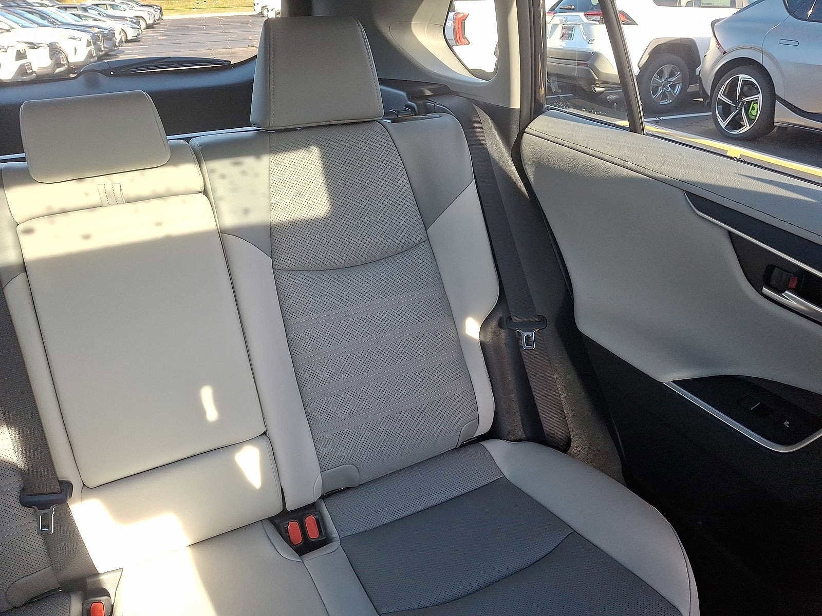 Thumbnail: 2025 Toyota RAV4 - 14