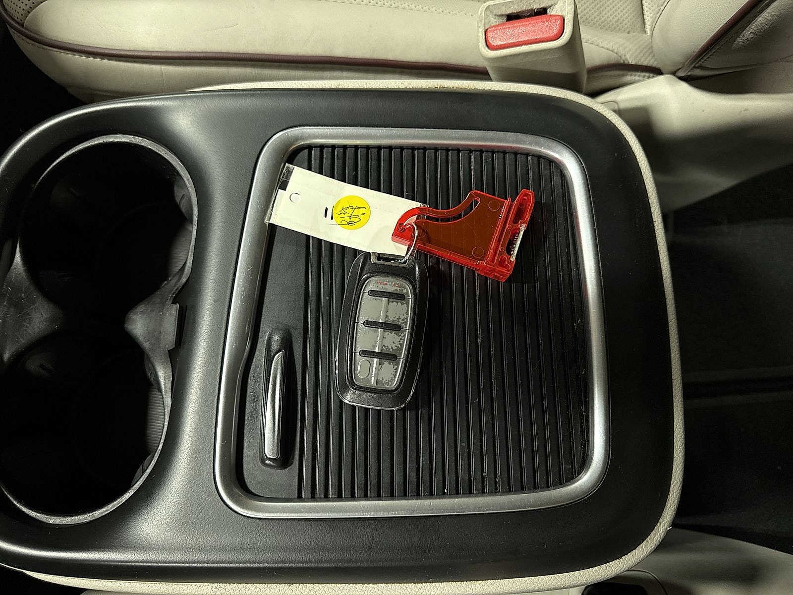 Thumbnail: 2019 Chrysler Pacifica - 34