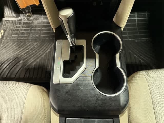 Thumbnail: 2012 Toyota Camry - 29