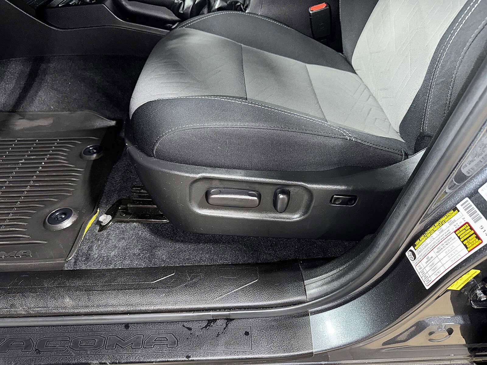 Thumbnail: 2023 Toyota Tacoma - 23