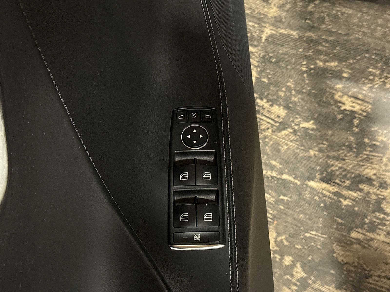 Thumbnail: 2018 Tesla Model S - 23