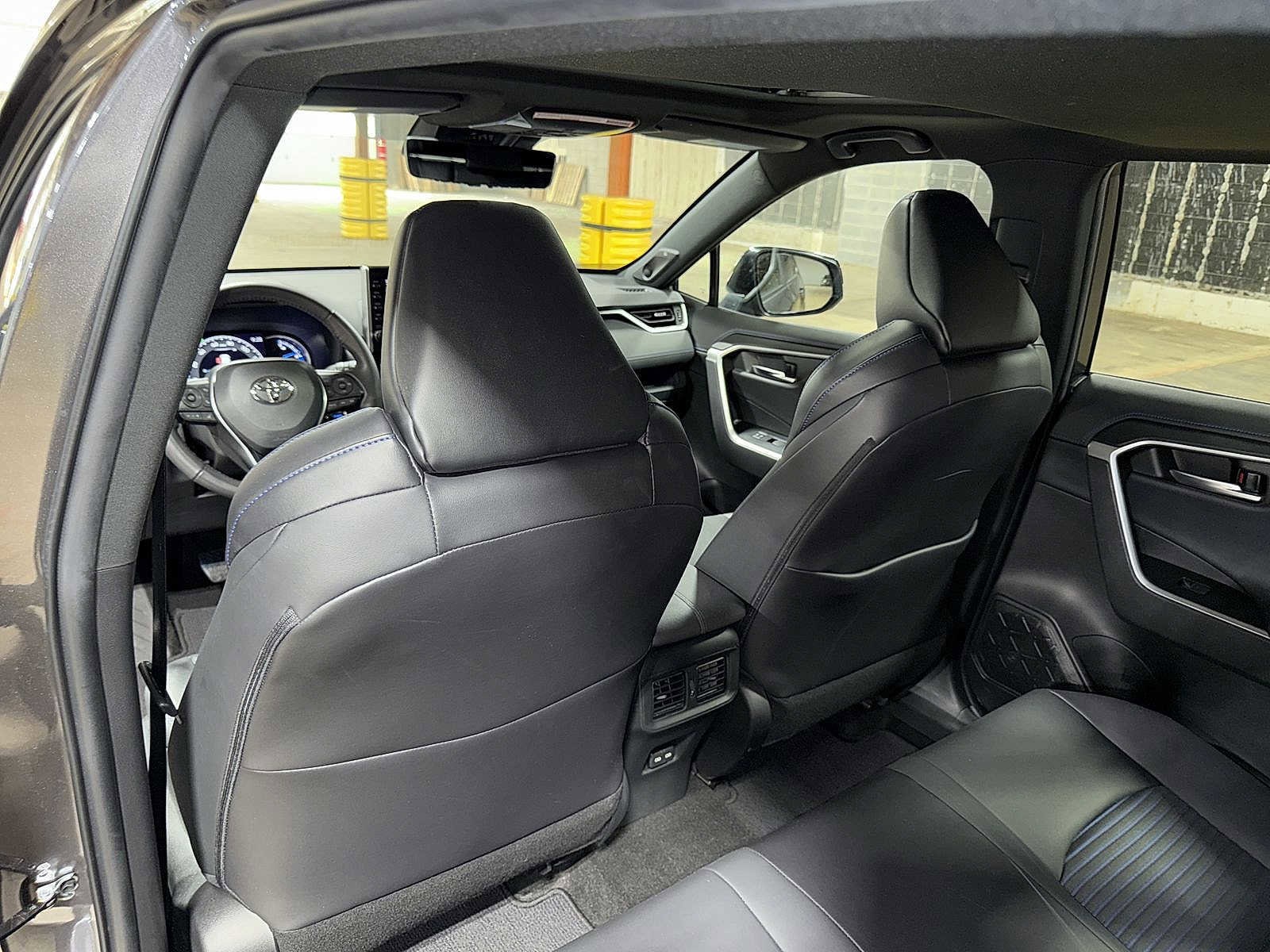 Thumbnail: 2022 Toyota RAV4 - 30