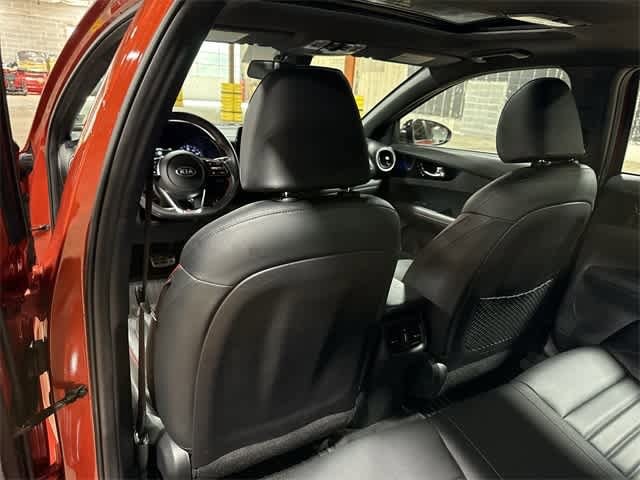 Thumbnail: 2020 Kia Forte - 28