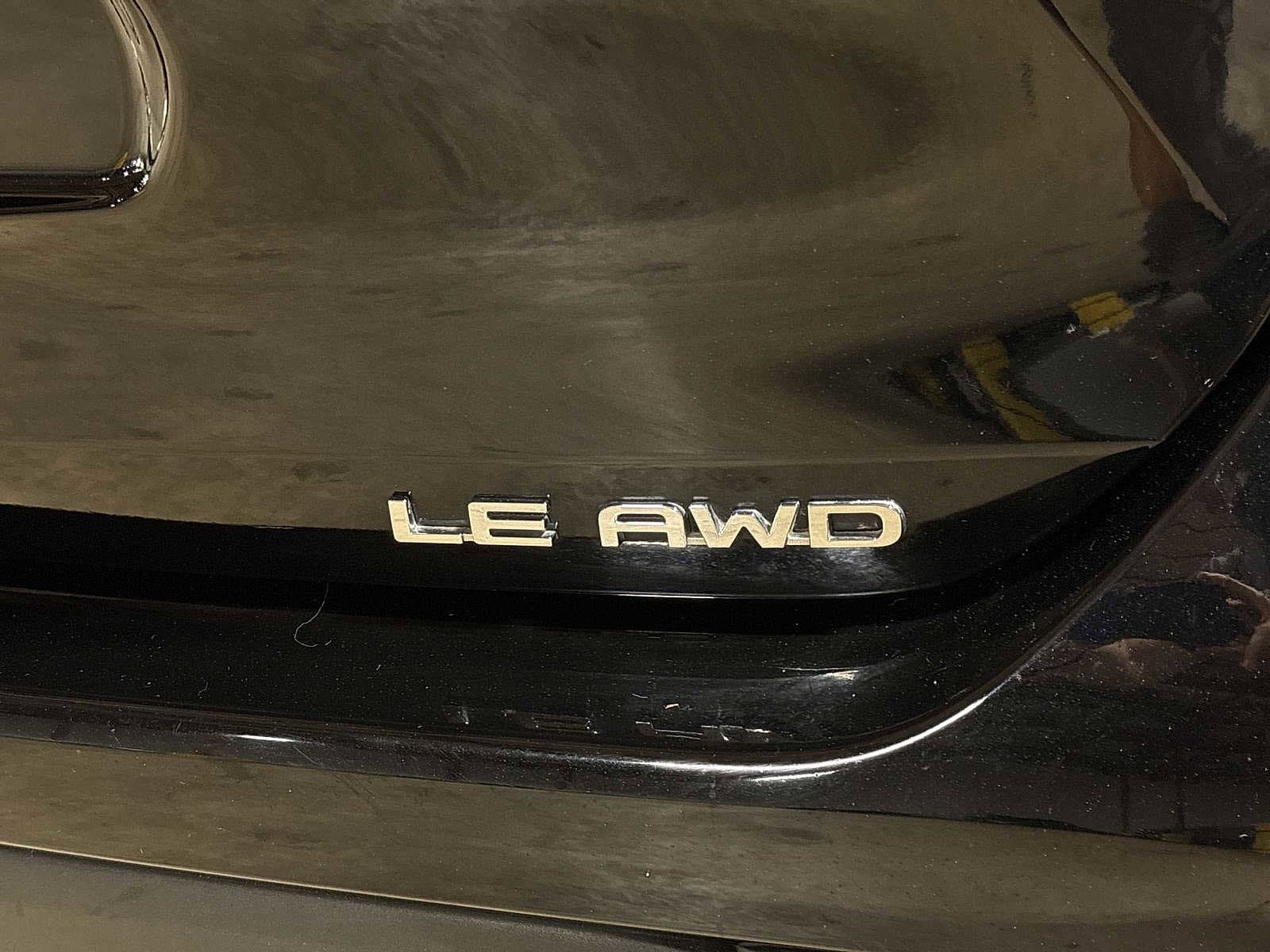 Thumbnail: 2023 Toyota Highlander - 27