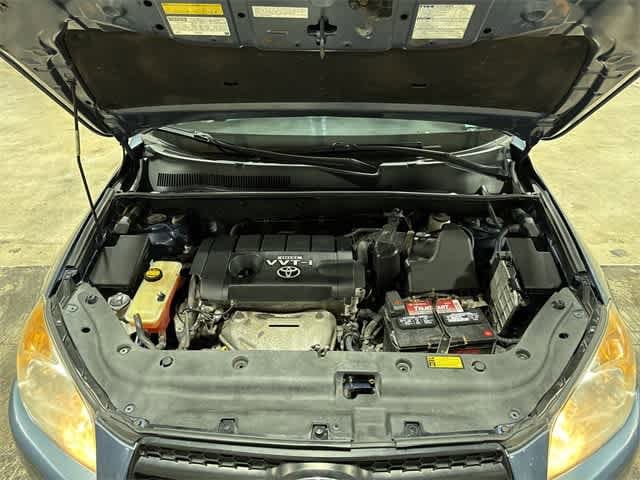 Thumbnail: 2011 Toyota RAV4 - 12