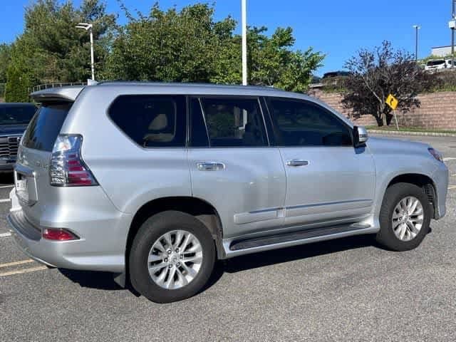 Thumbnail: 2019 Lexus GX - 4