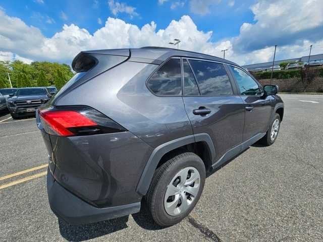 Thumbnail: 2021 Toyota RAV4 - 4