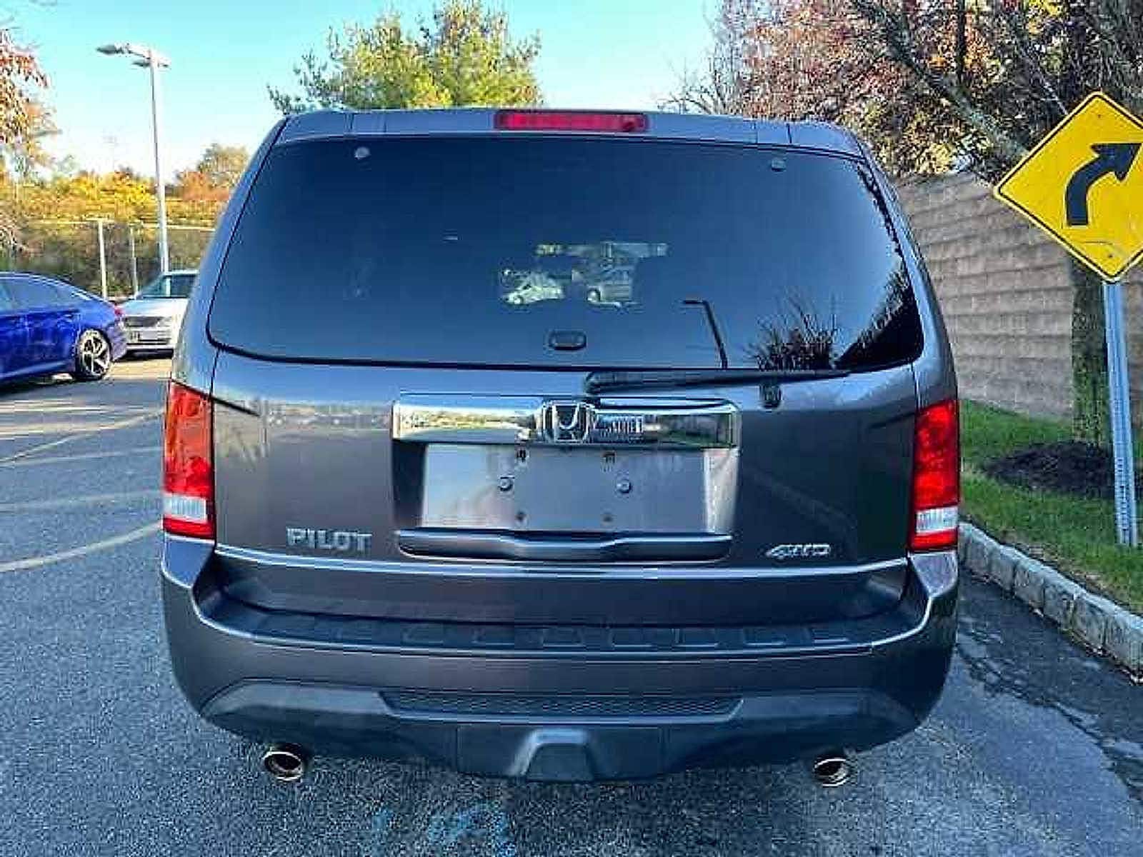 Thumbnail: 2015 Honda Pilot - 5