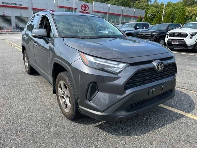Thumbnail: 2022 Toyota RAV4 - 3