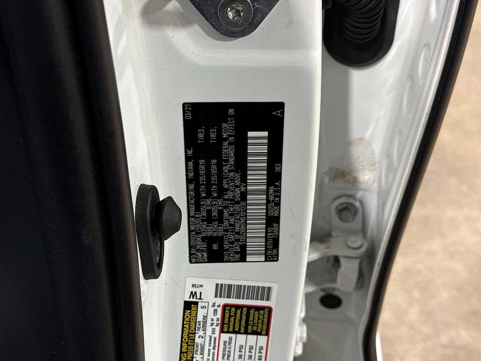 Thumbnail: 2021 Toyota Highlander - 14