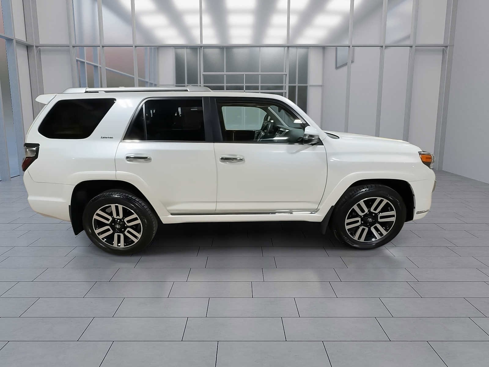 Thumbnail: 2023 Toyota 4Runner - 9