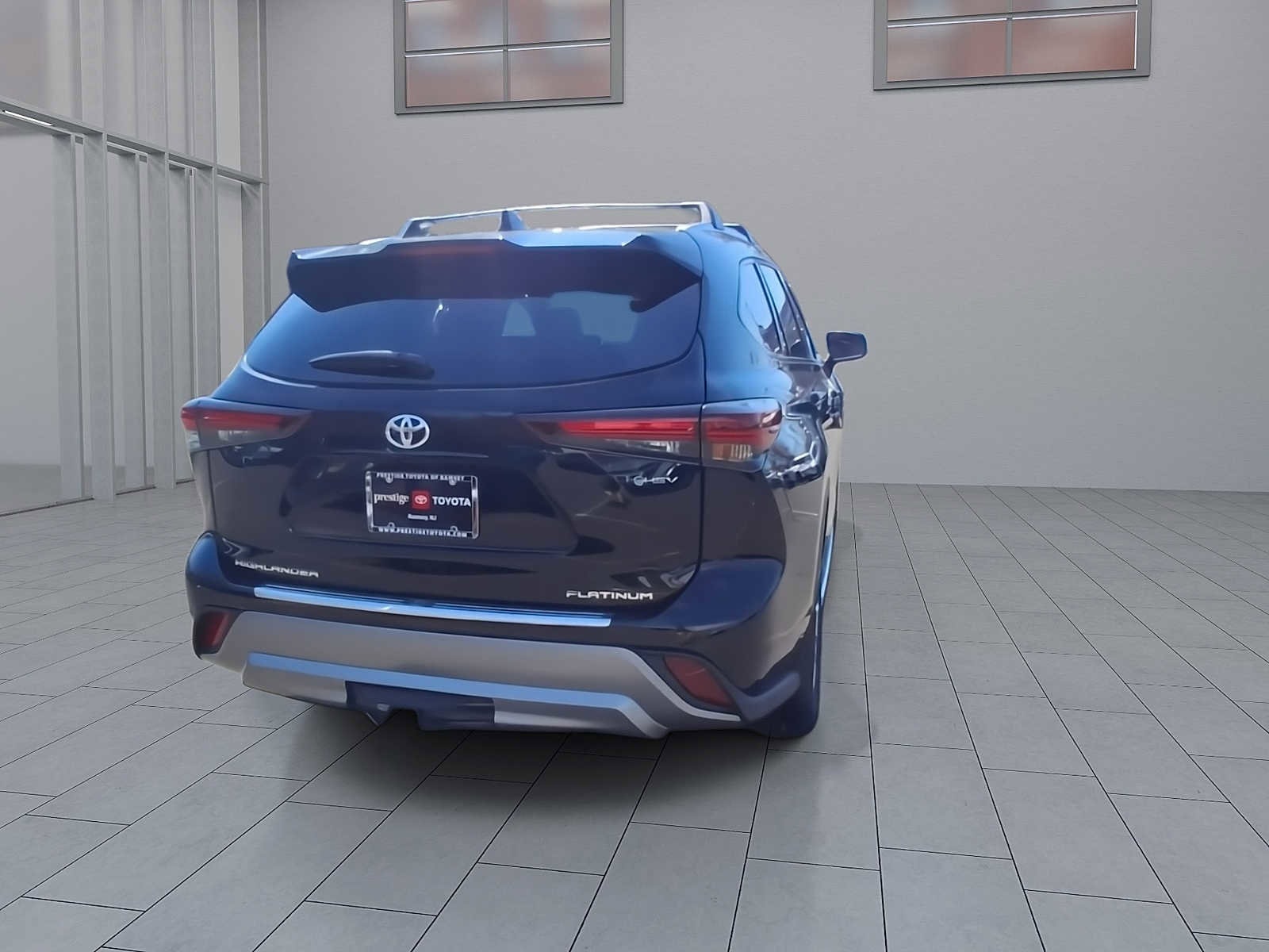 Thumbnail: 2026 Toyota Highlander - 8