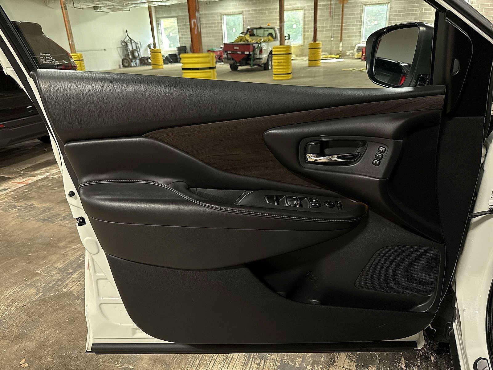 Thumbnail: 2020 Nissan Murano - 32