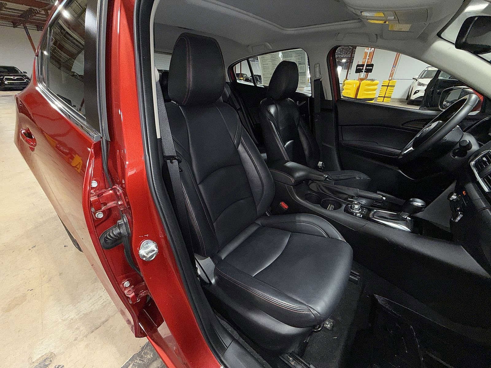 Thumbnail: 2016 Mazda Mazda3 - 16