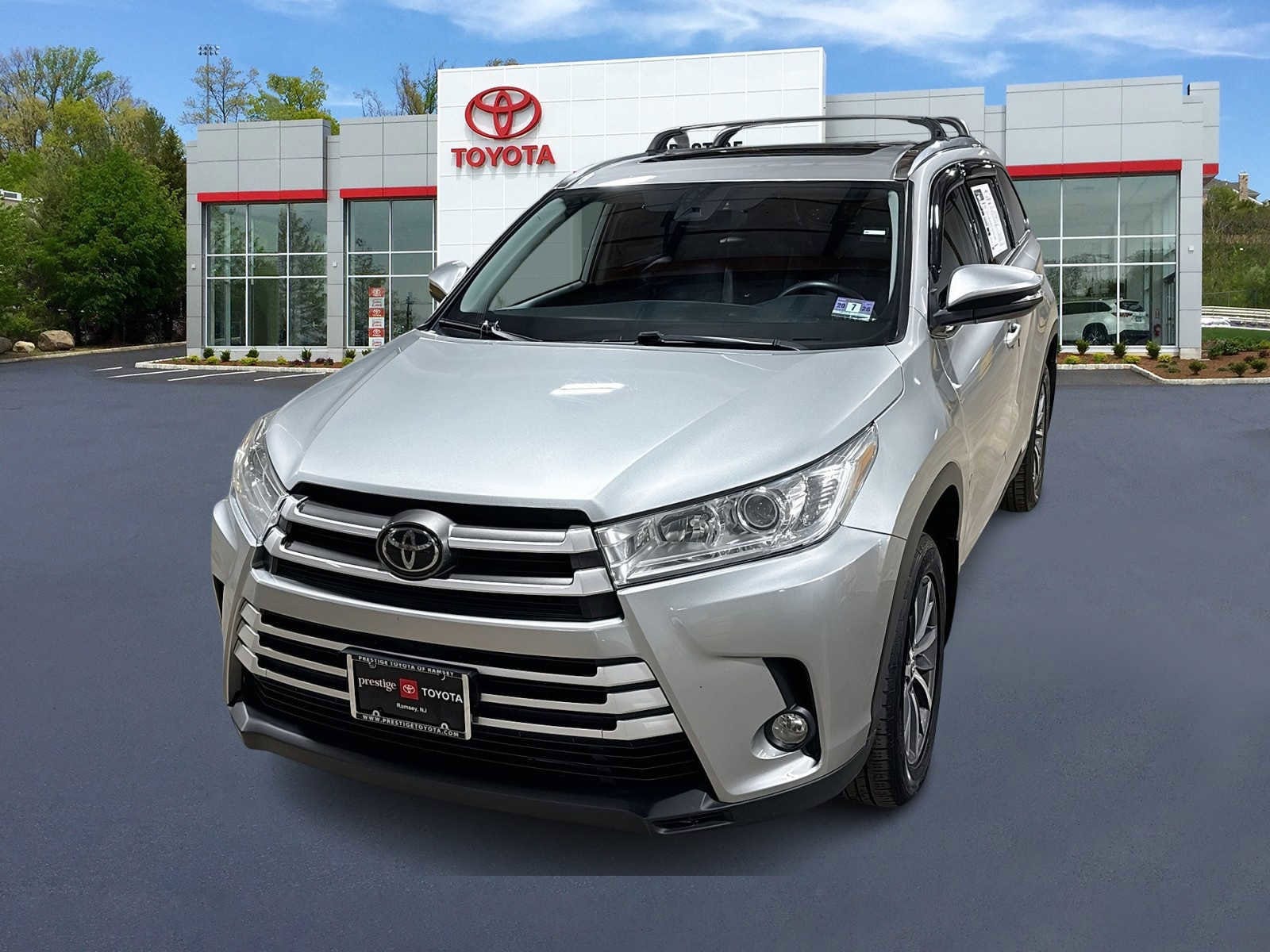 Thumbnail: 2019 Toyota Highlander - 1