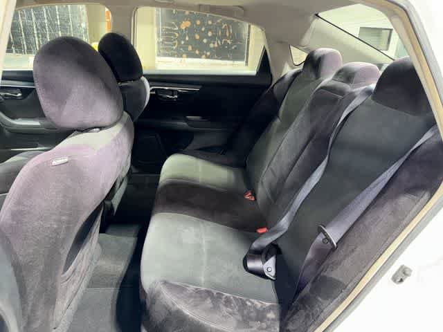 Thumbnail: 2013 Nissan Altima - 16