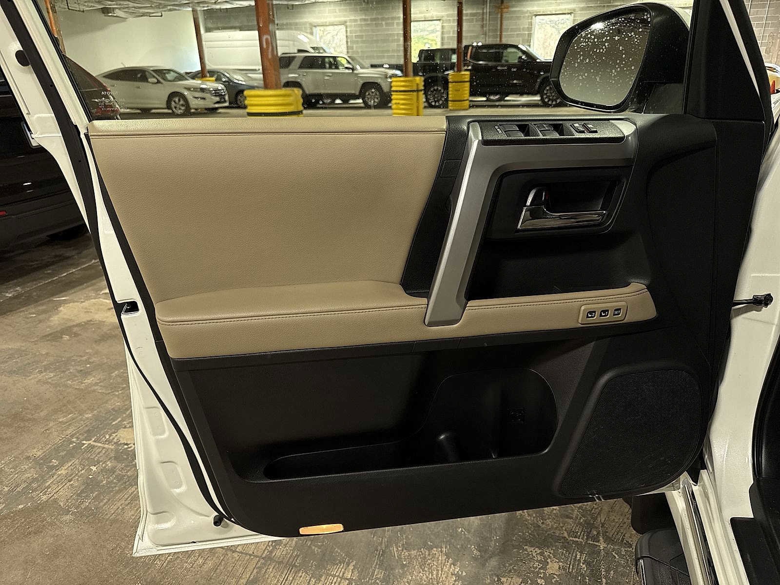 Thumbnail: 2023 Toyota 4Runner - 33