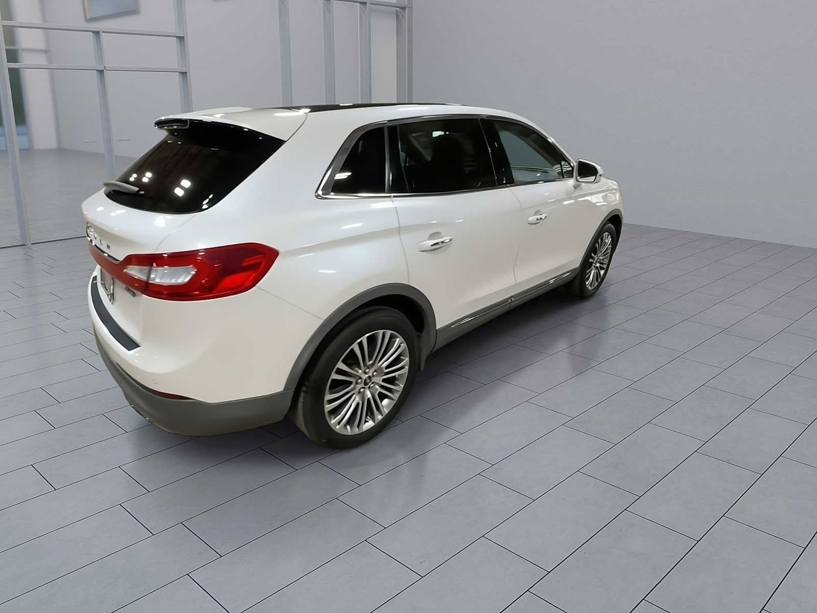 Thumbnail: 2016 Lincoln MKX - 8