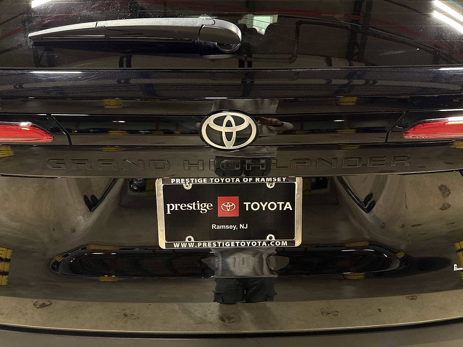 Thumbnail: 2024 Toyota Grand Highlander - 27