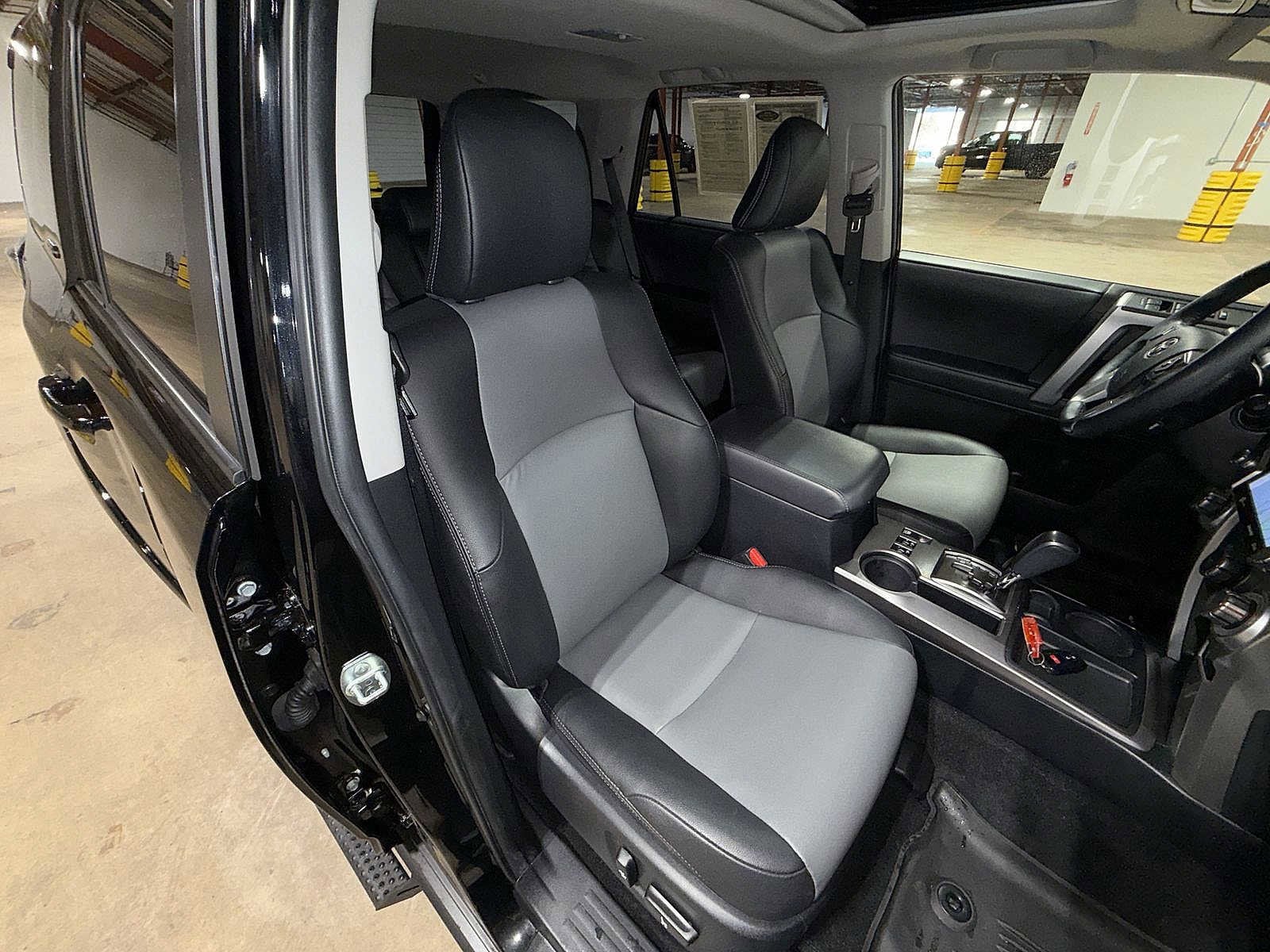 Thumbnail: 2023 Toyota 4Runner - 16