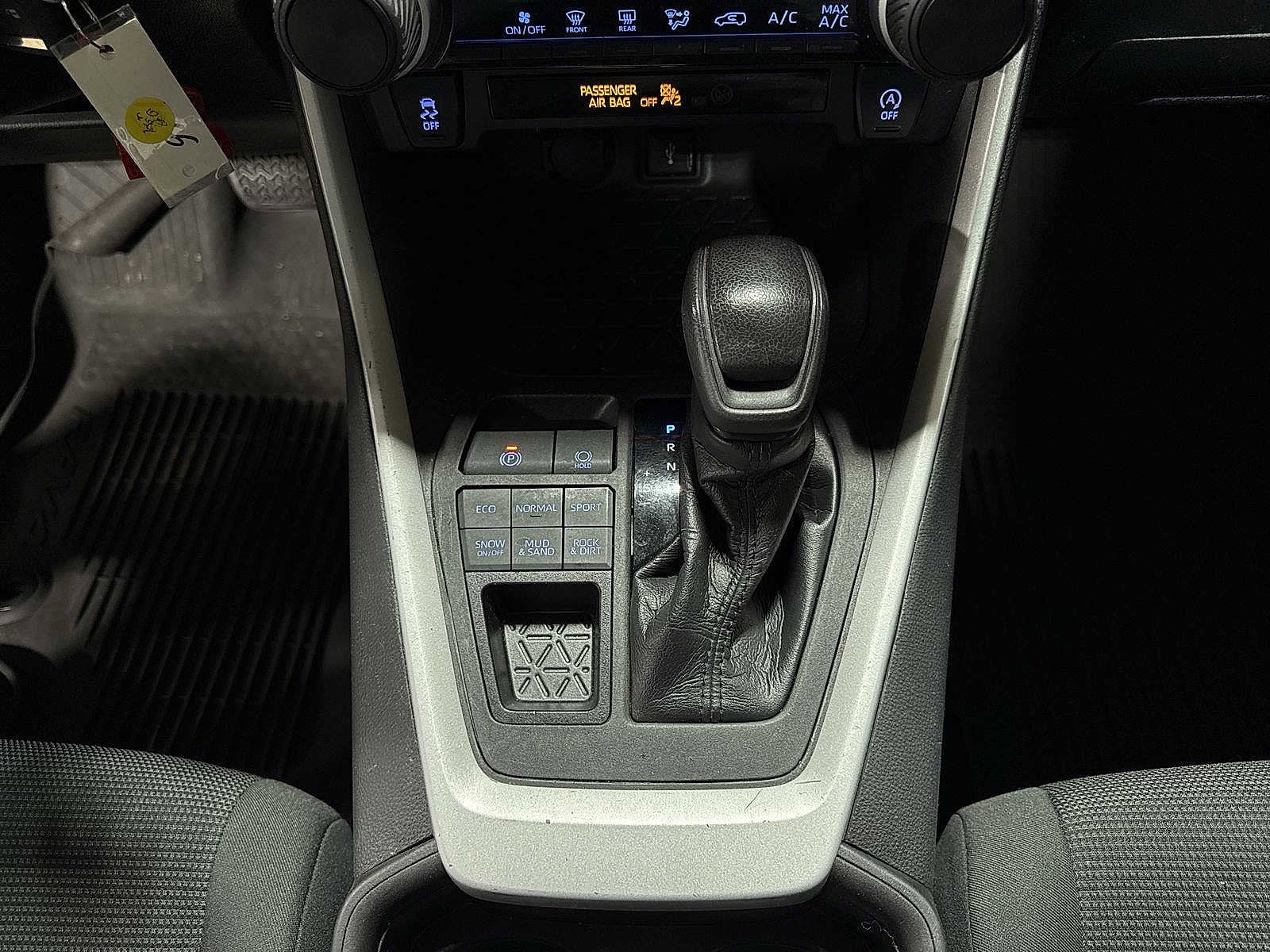 Thumbnail: 2021 Toyota RAV4 - 29