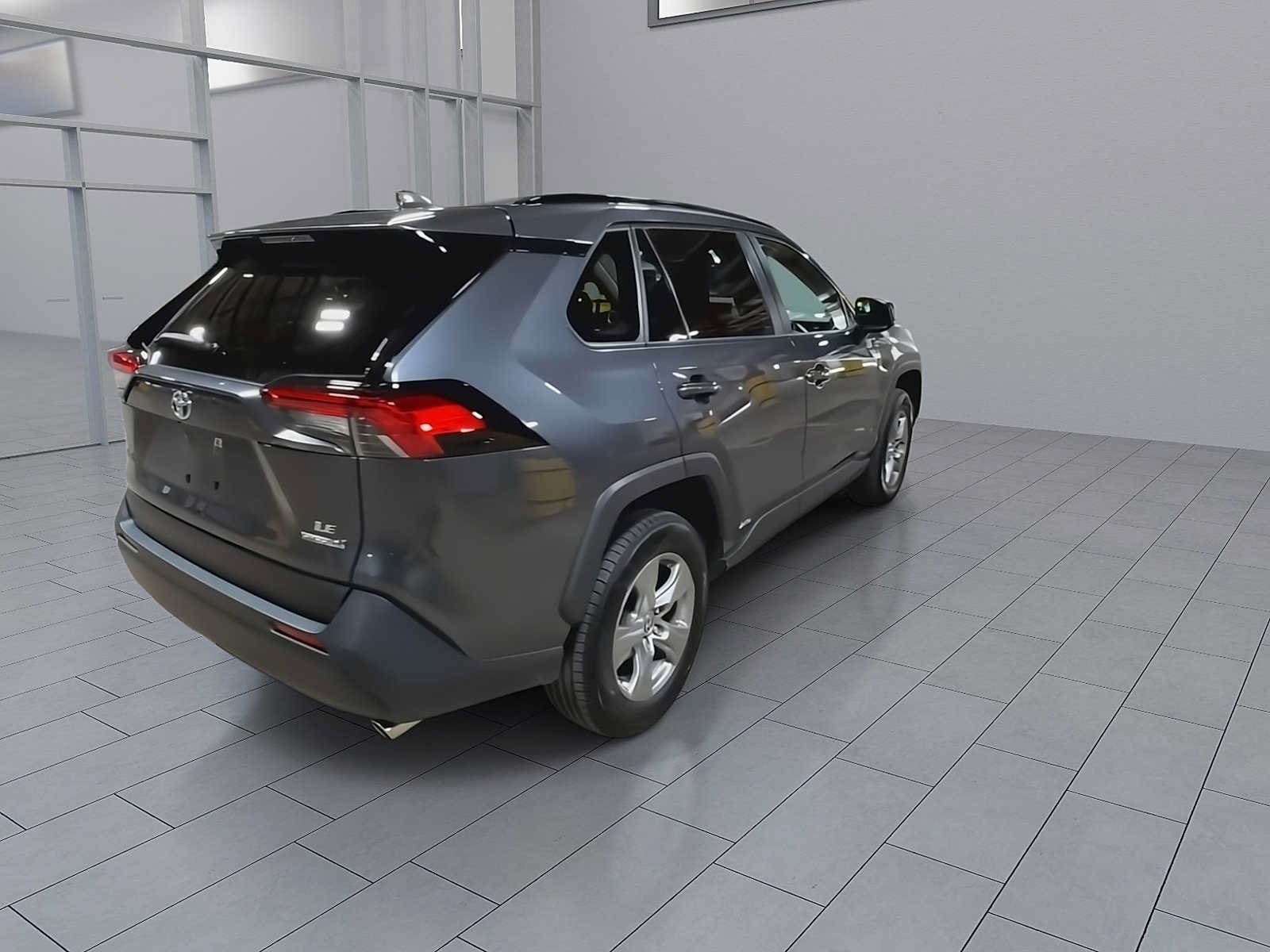 Thumbnail: 2022 Toyota RAV4 - 7